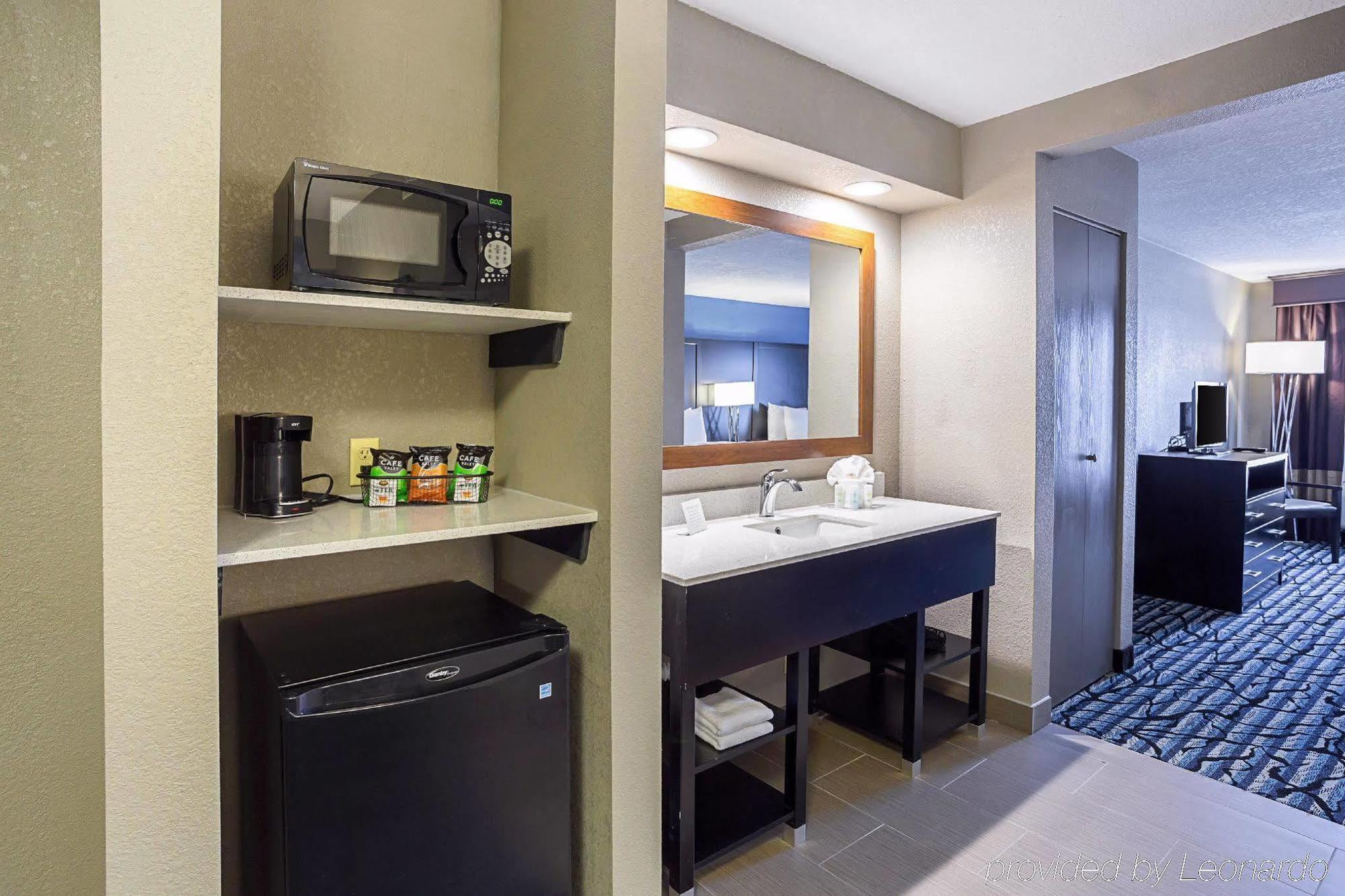 Comfort Suites University Baton Rouge Eksteriør billede