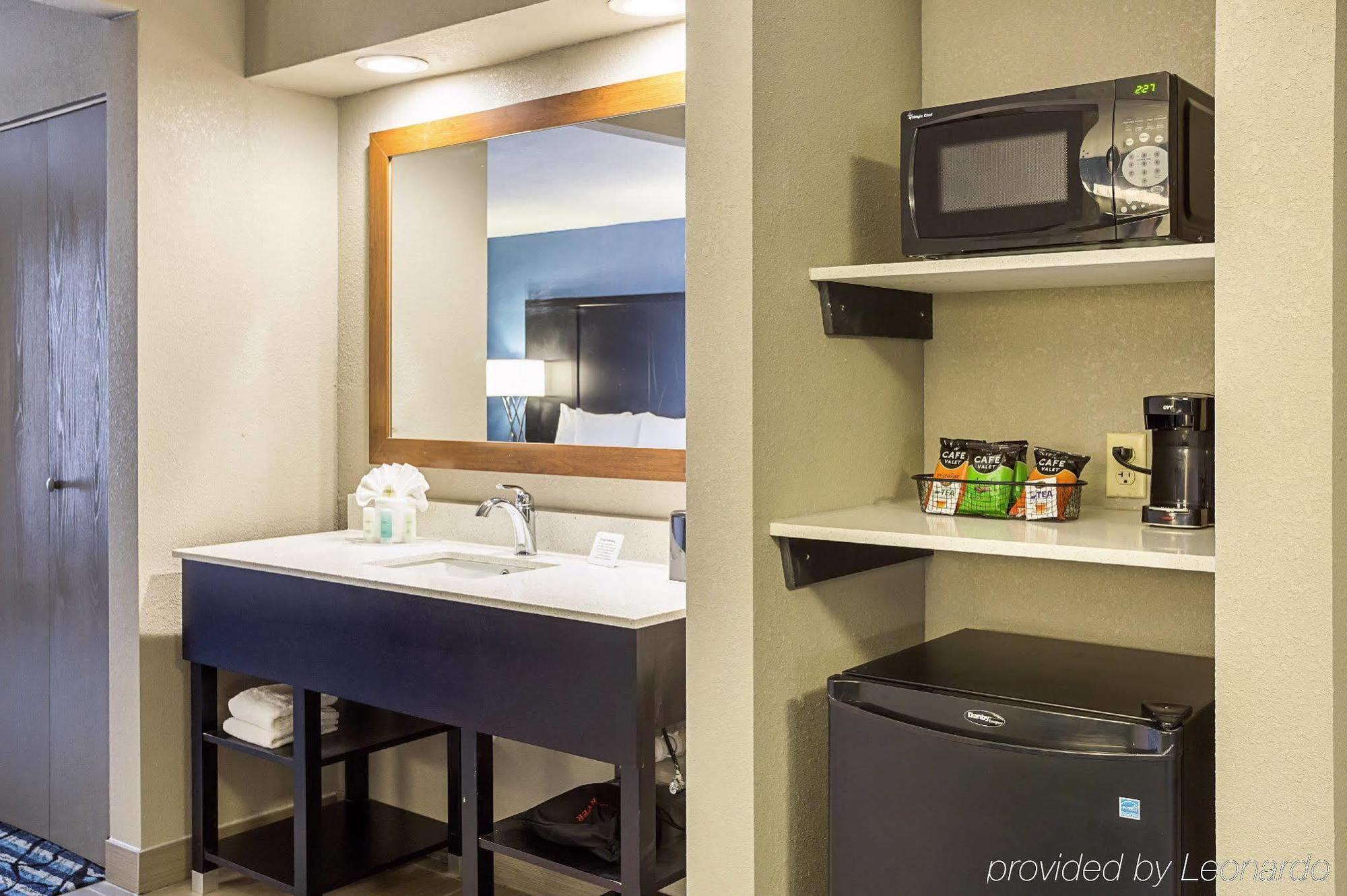 Comfort Suites University Baton Rouge Eksteriør billede